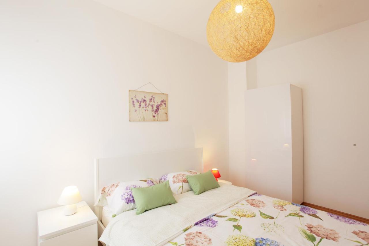 Apartment Maria Medulin Bagian luar foto